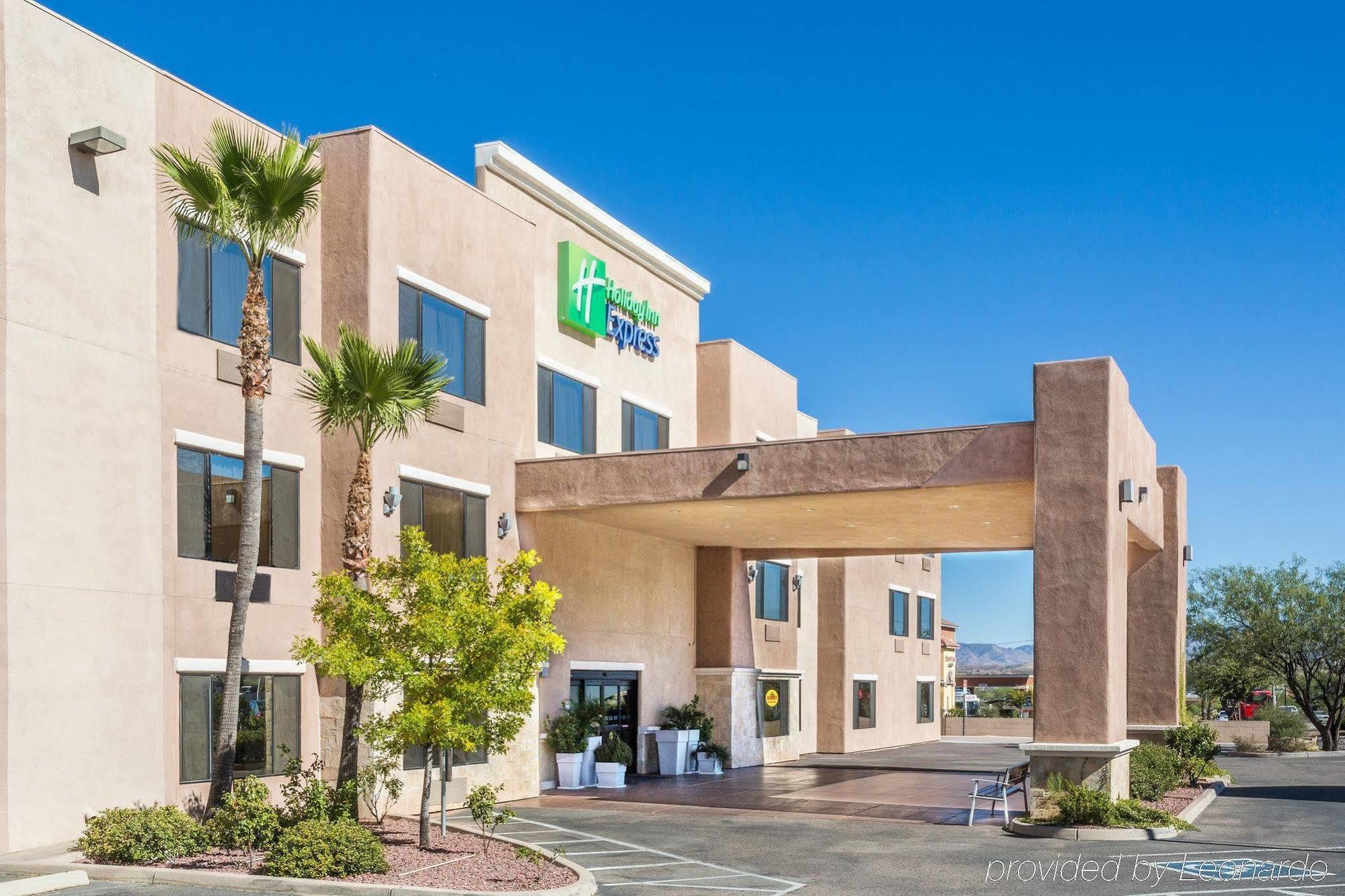 C&lewood Suites Nogales Exterior foto